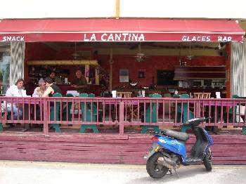 St Barts waterfront cafe